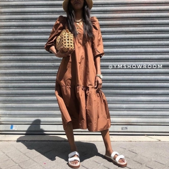 Zara Dresses & Skirts - 🔥Last 1🔥Voluminous midi dress